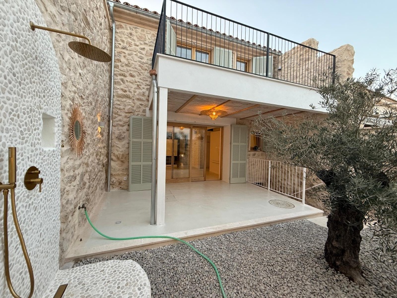 MICROCEMENTO E HIDROFUGANTE EN UNA CASA DE MALLORCA